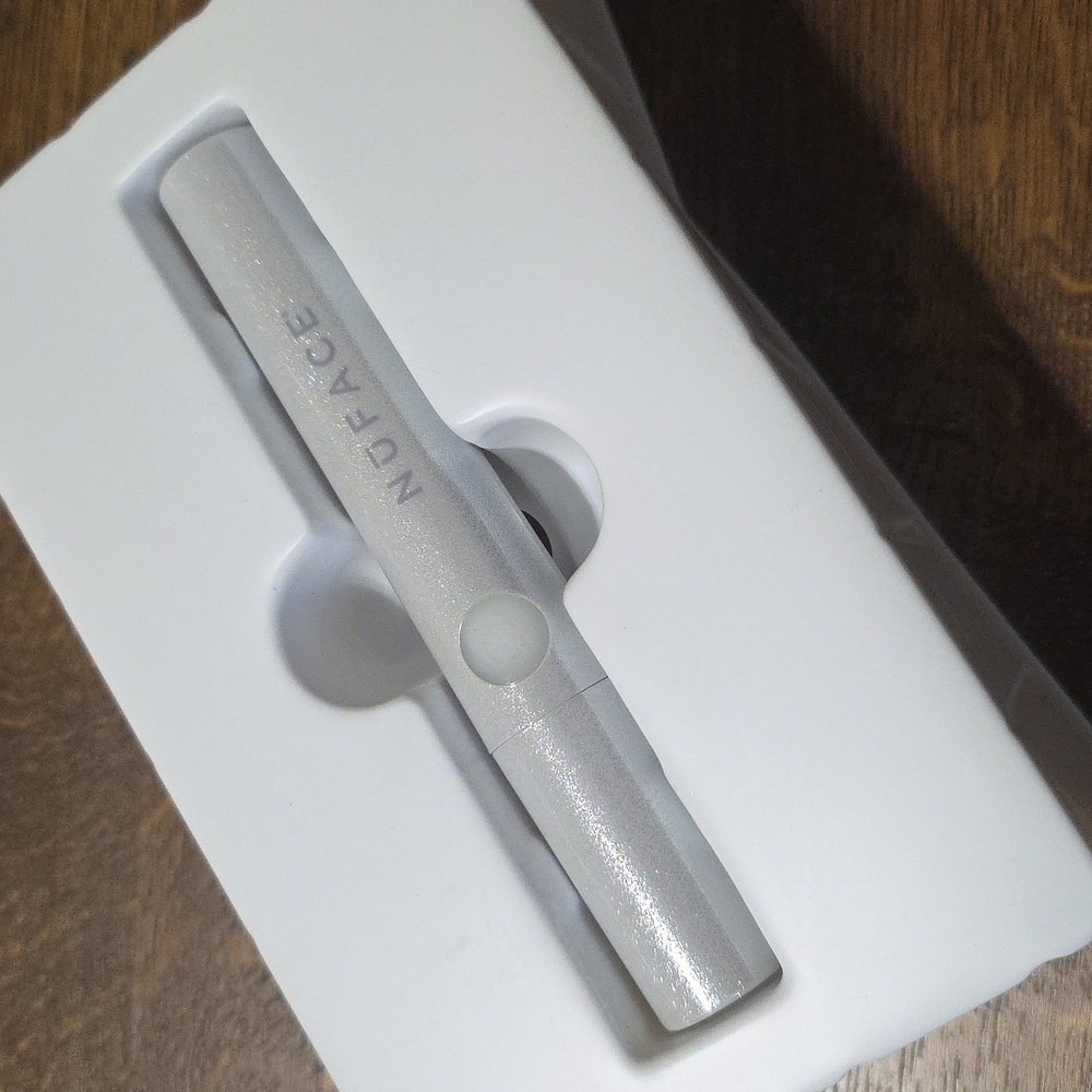 Nuface Fix Microcurrent device